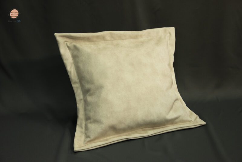 Декоративная подушка (2)